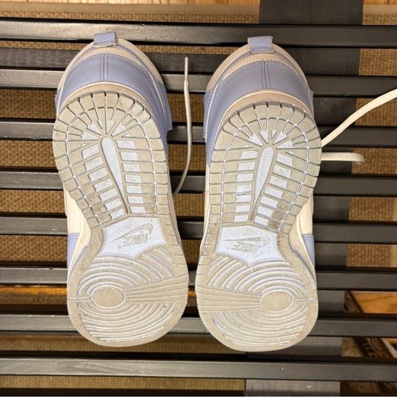 Nike Dunk High Sneakers in Pastel Blue and White - Picture 5 of 8